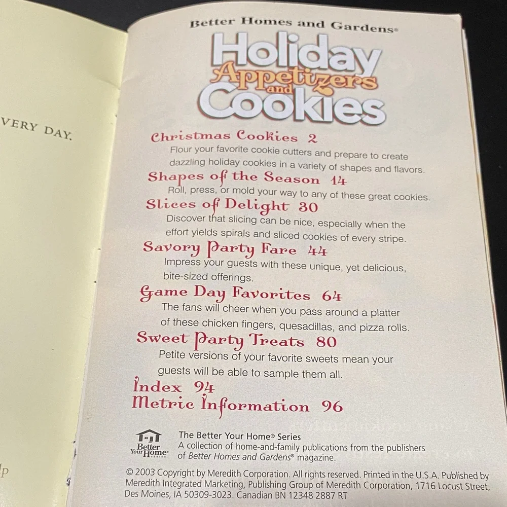 Collection of 5 Holiday and Cookie magazine CookBooks